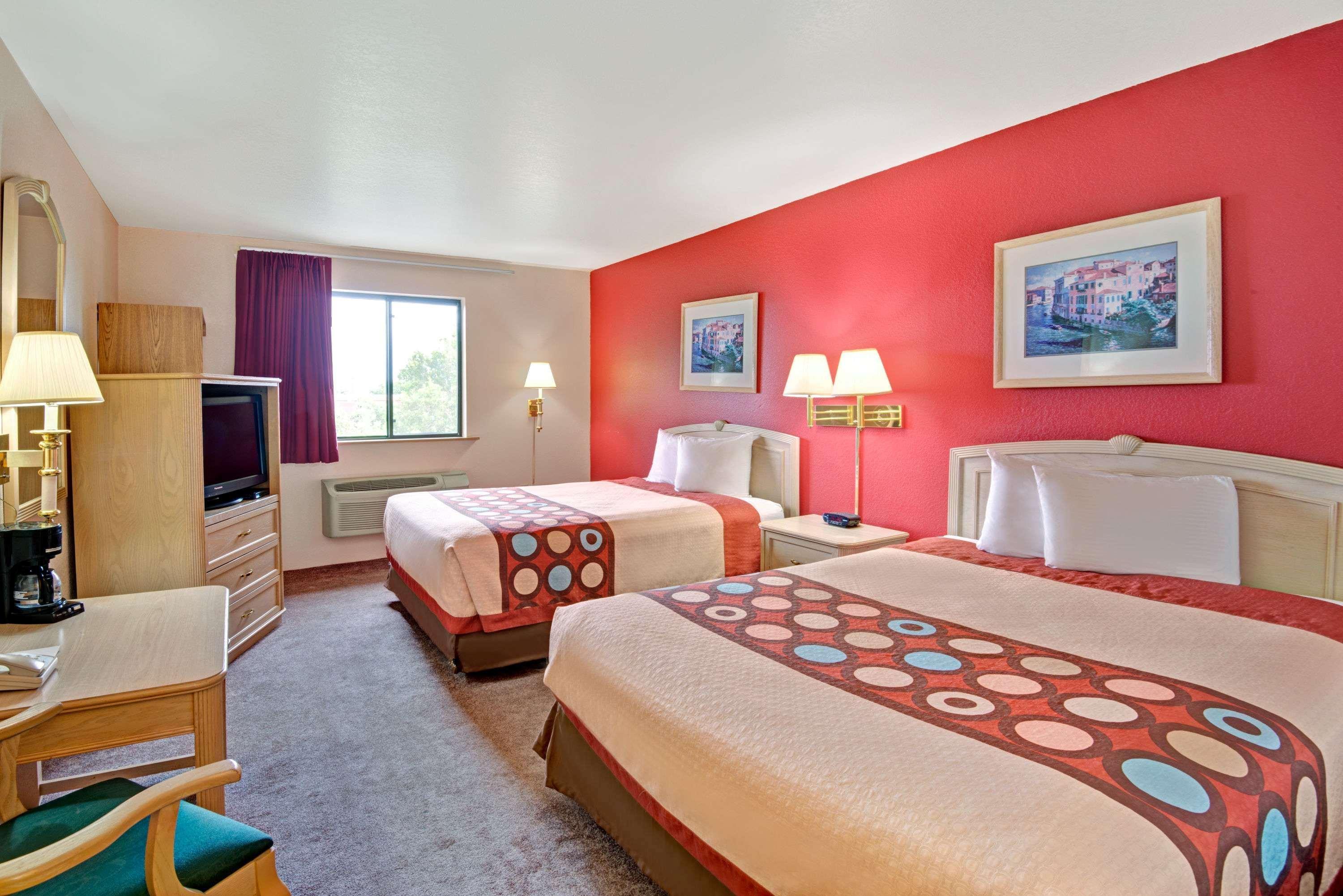 Super 8 By Wyndham Albuquerque West/Coors Blvd Hotel Buitenkant foto