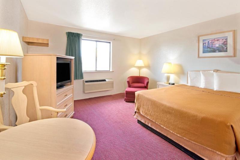 Super 8 By Wyndham Albuquerque West/Coors Blvd Hotel Buitenkant foto
