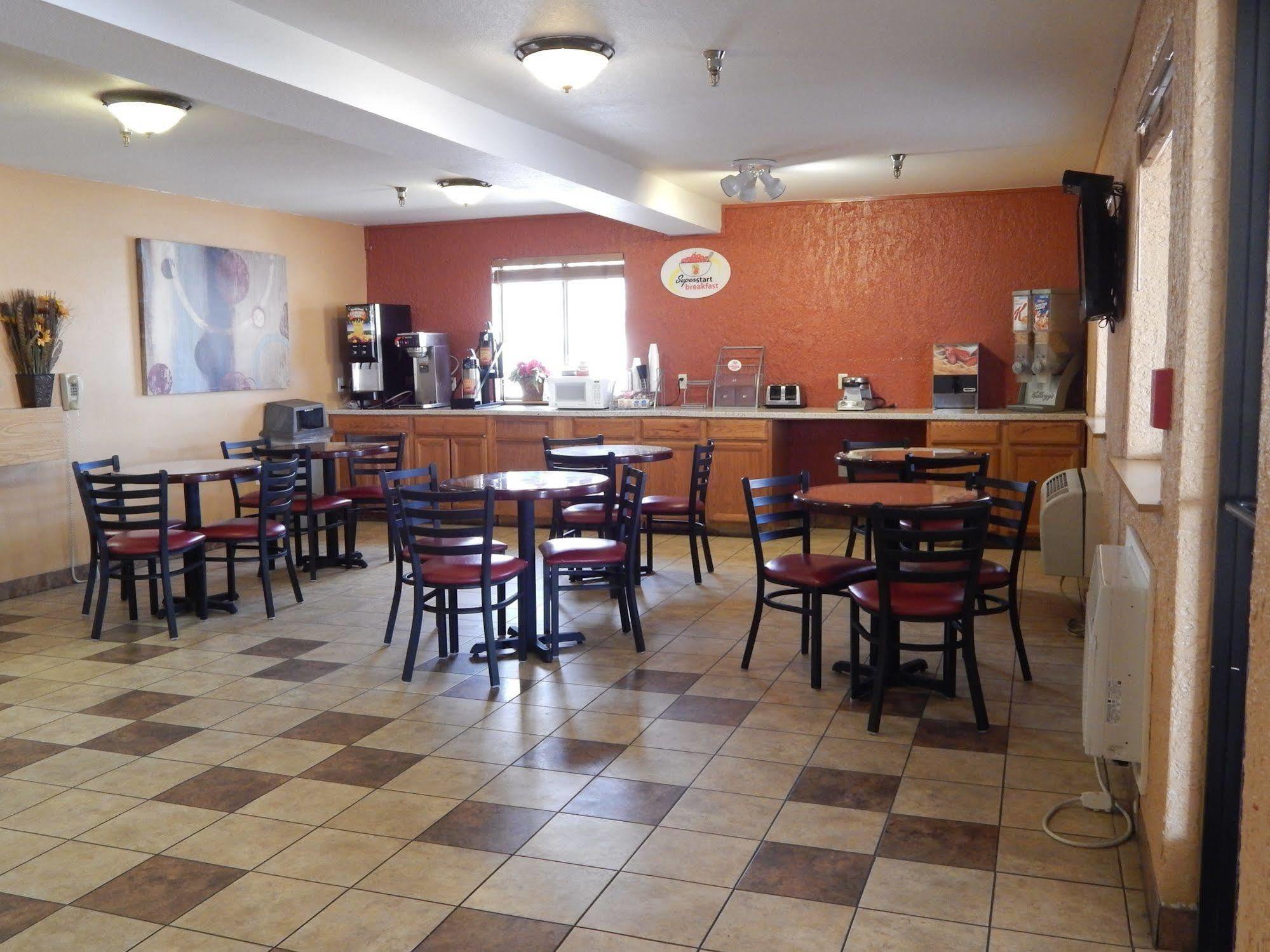Super 8 By Wyndham Albuquerque West/Coors Blvd Hotel Buitenkant foto